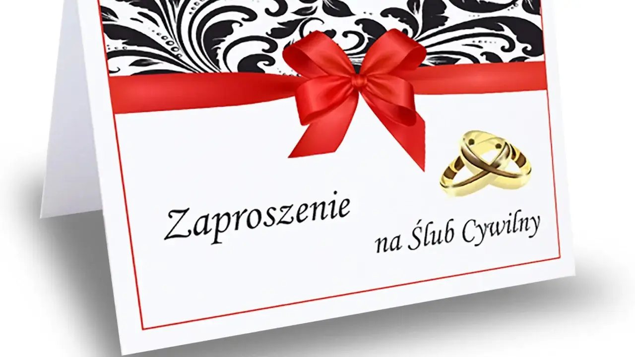 Eleganckie zaproszenie na ślub cywilny i obiad, ozdobione czerwoną wstążką, kokardą i złotymi obrączkami.