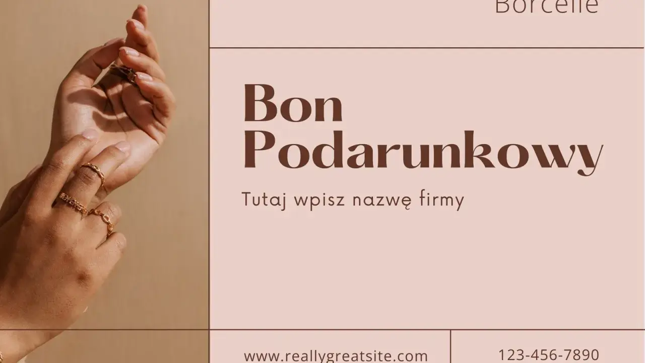 Elegancki tekst na voucher urodzinowy z dłońmi ozdobionymi złotą biżuterią. Idealny na prezent.