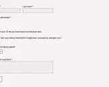 Formularz RSVP: wpisz imię, nazwisko, wybierz "Tak" lub "Nie" na pytanie "Czy będziesz obecny?", podaj liczbę gości i uwagi. Jak napisać potwierdzenie przybycia.